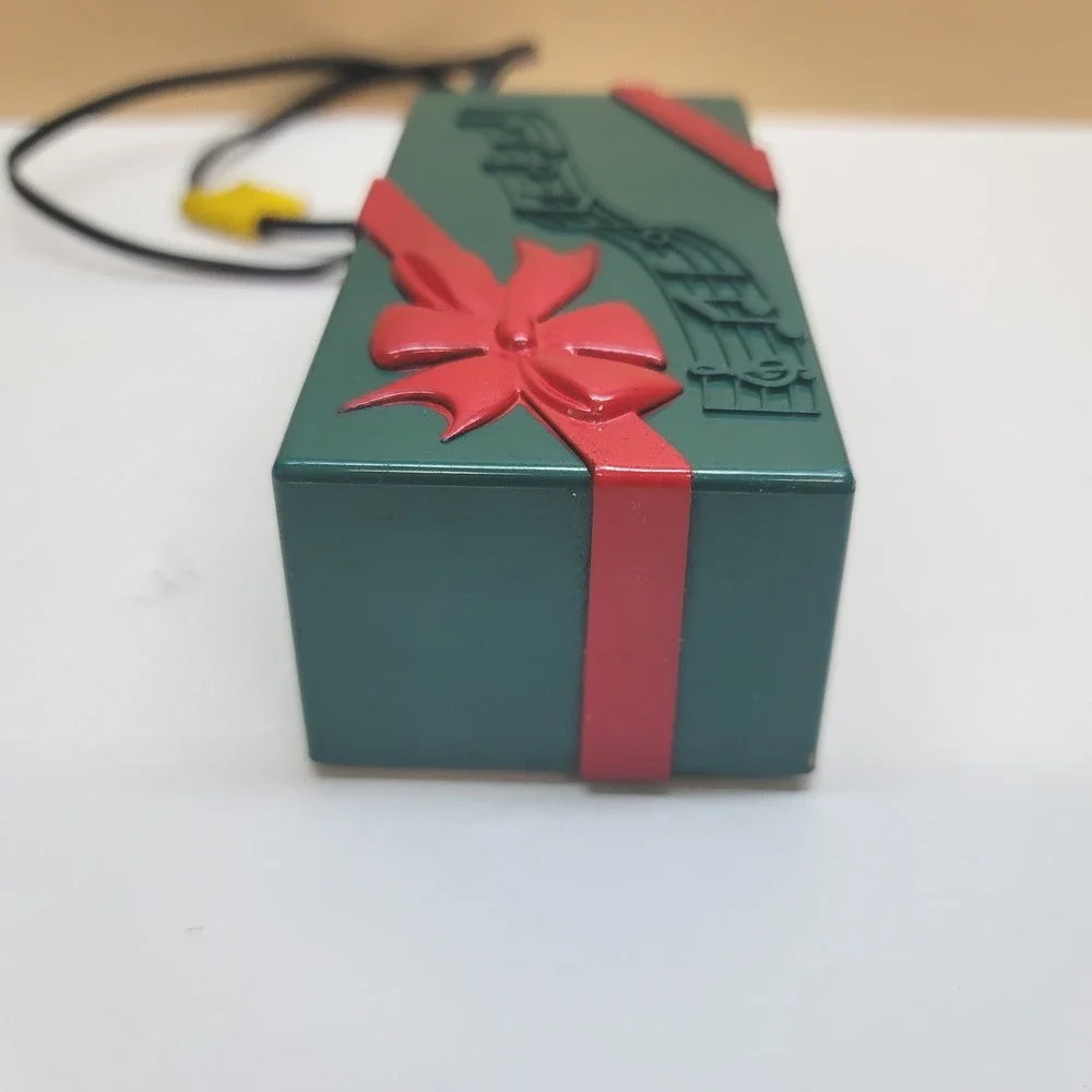 Vtg Weltek Musical Christmas Light Controller Green Gift Box LNS E127359 Works